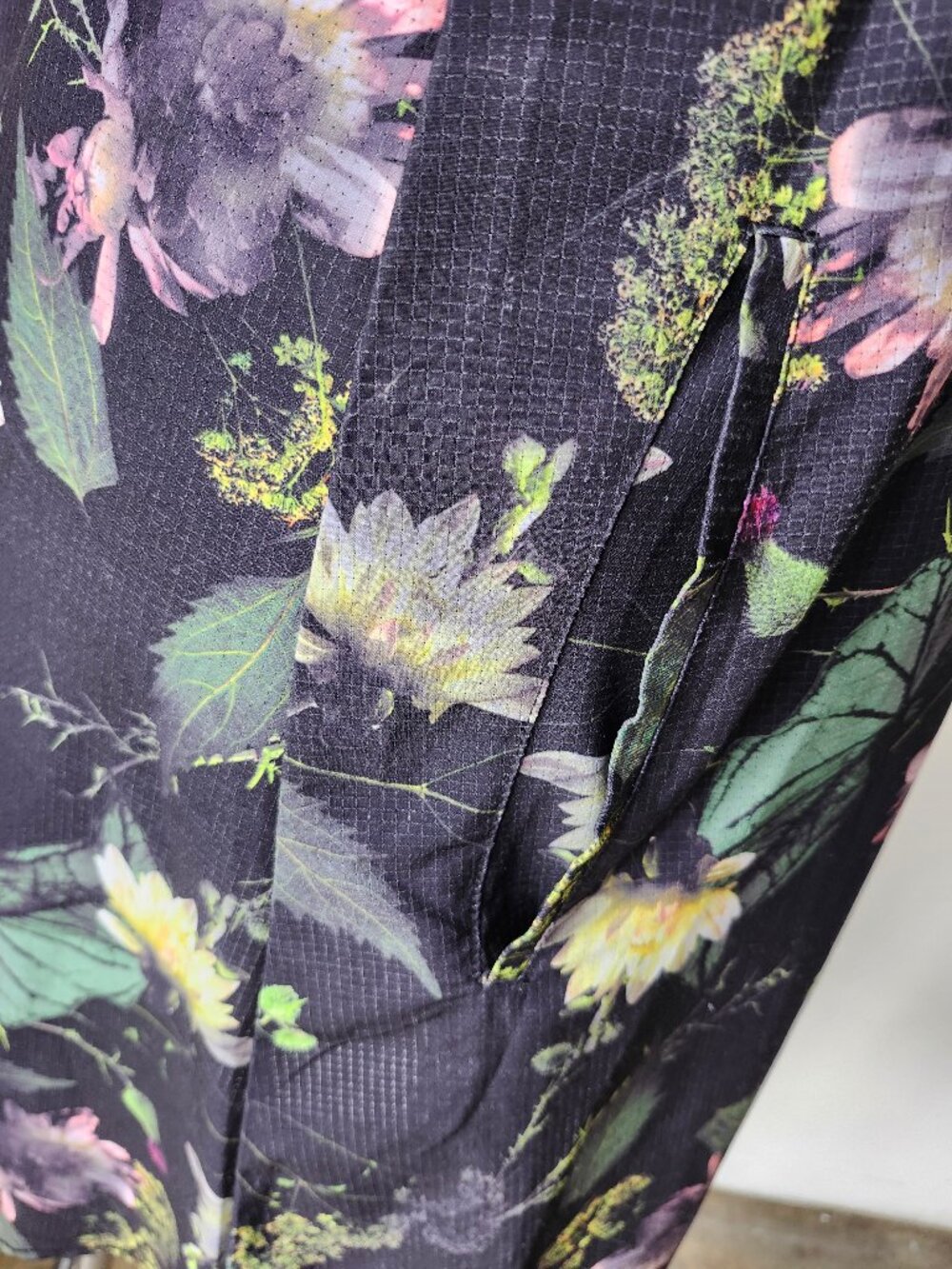 Oiselle Breezy Botanical Floral Technical Sheer Fabric Tank Dress w Pockets - Picture 15 of 16